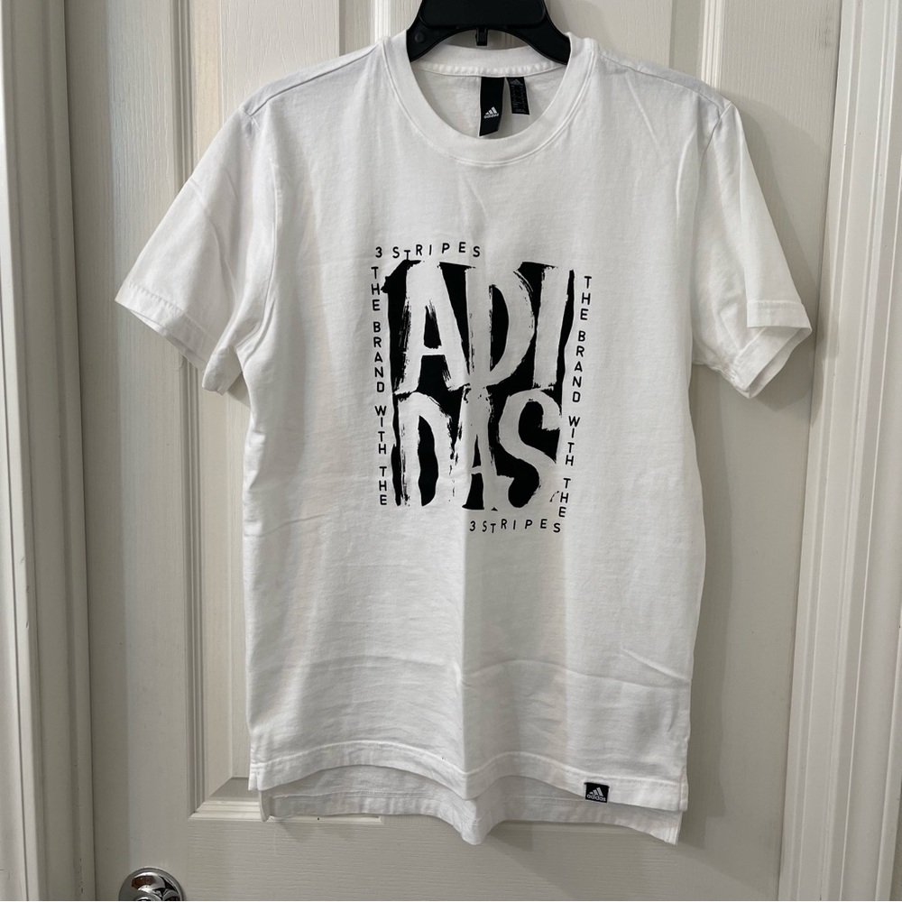 Adidas T- Shirt - White.  Mens: Medium.